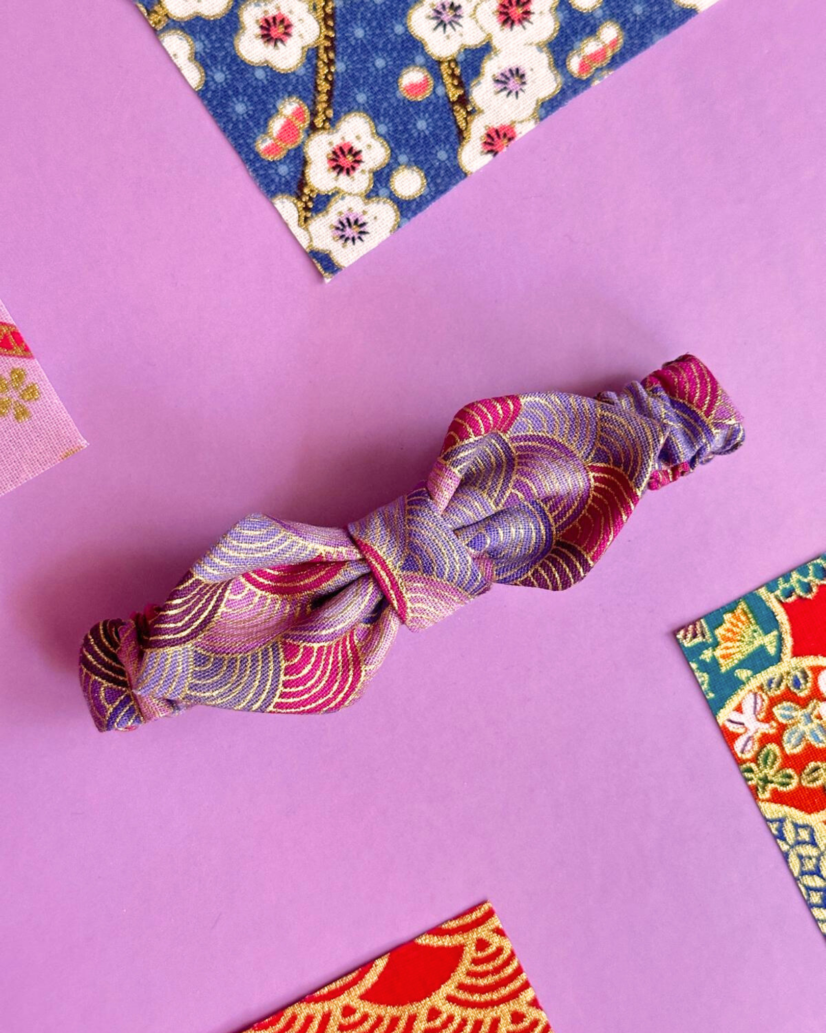Paw & Pony is a thoughtfully designed, 100% handmade 2-in-1 piece that can be worn as a cat collar or a scrunchie for humans. Whether you’re twinning with your feline friend or gifting someone who adores cats, this piece brings a little joy wherever it’s worn. Material: Japanese pattern fabric, Color: Classic Red, Size: 26cm x 1.5cm (ideal for small to medium cats), Care: Hand wash in cold water; lay flat to dry